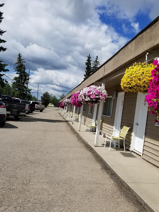 Sun Plaza Motel Sundre Exterior foto